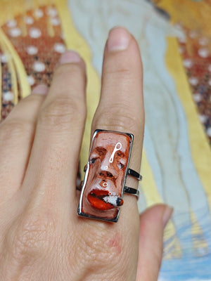 Complete Face Smoking Cigar Ring ā Handmade Clay & Resin Surreal Statement Jewelry, Sculptural Wearable Art with Adjustable Stainless Steel Band - SAMA