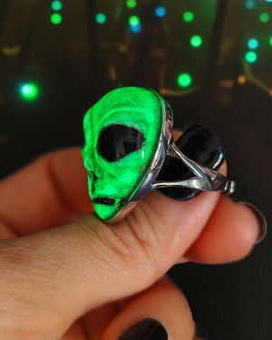 Glowing Alien UFO Ring ā Handmade Clay & Resin Surreal Statement Jewelry, Sculptural Fantasy Wearable Art on Sterling Silver S925 Band